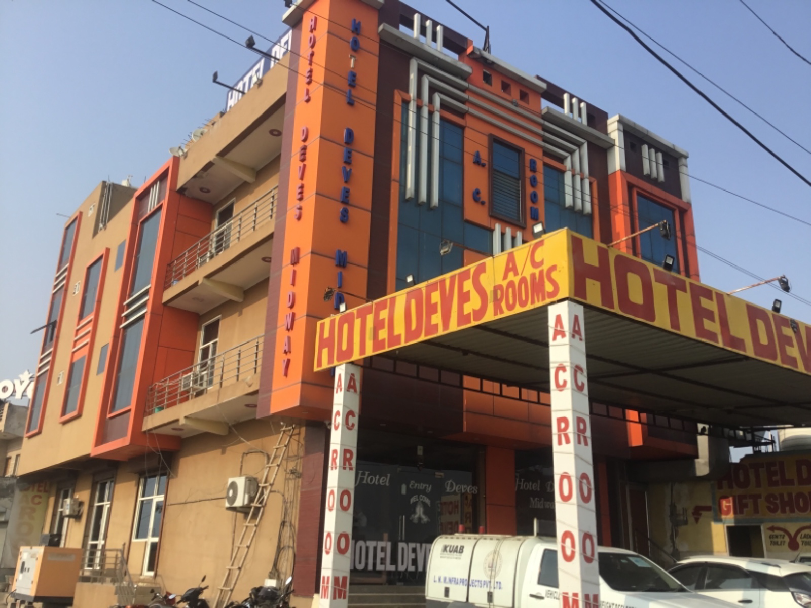 WhatsApp Image 2024-02-20 at 12.33.40 (4)