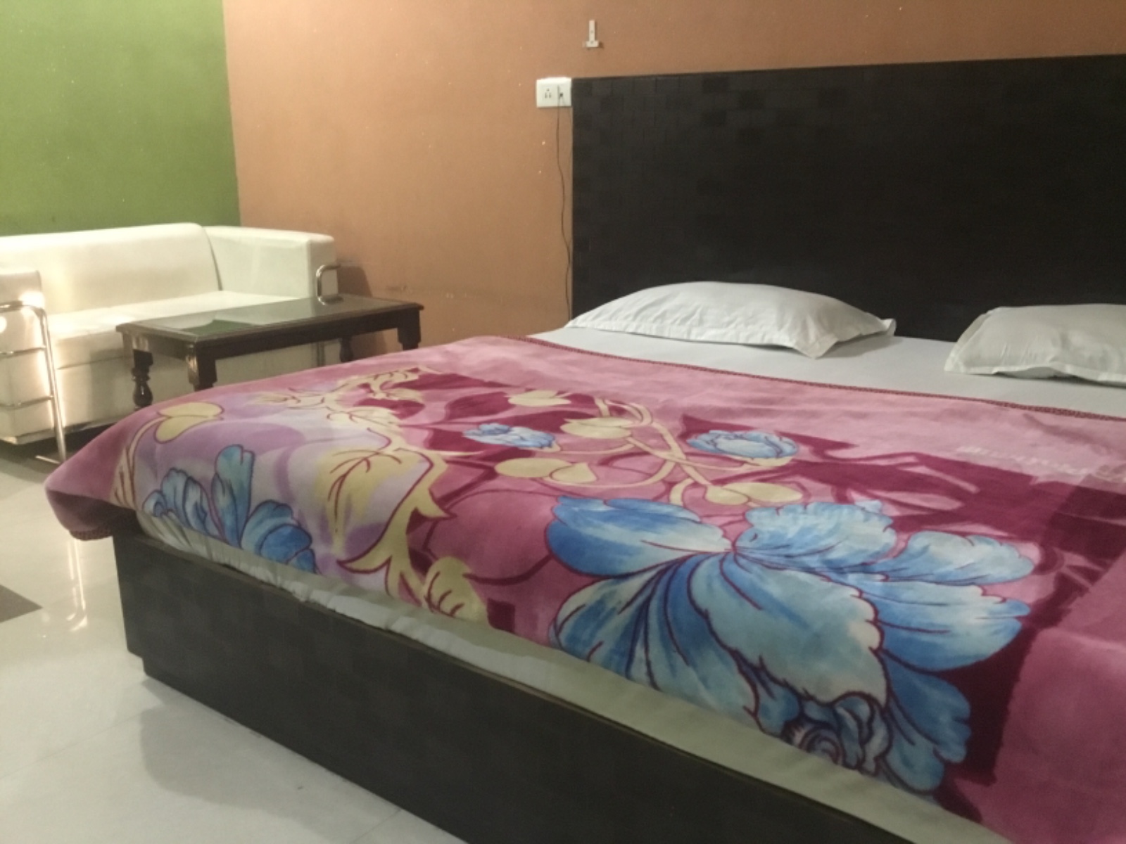 WhatsApp Image 2024-02-20 at 12.35.26 (11)